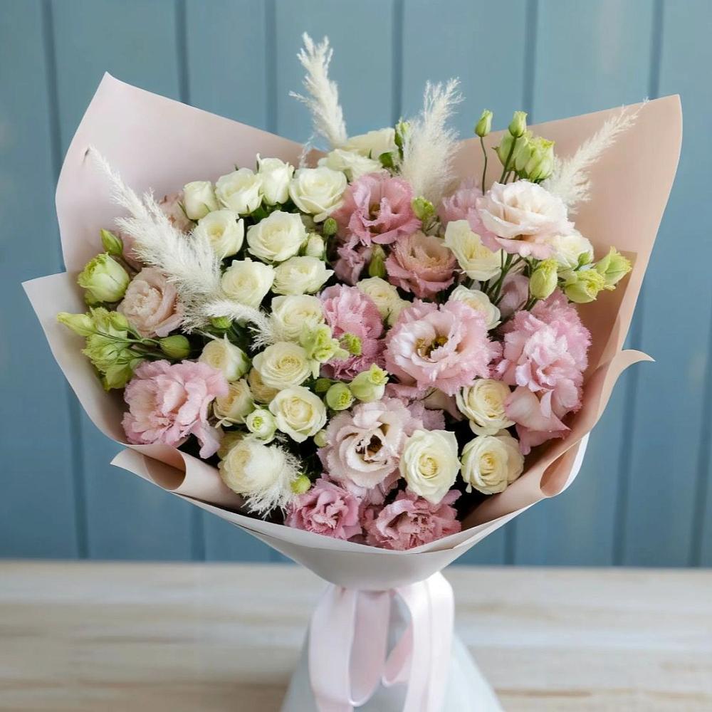 Букет цветов из: Альстромерии и Розы в Шатрово