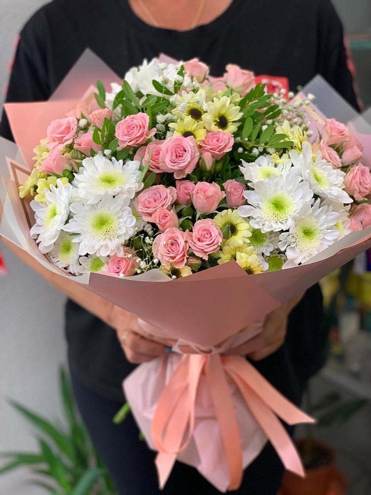 Букет цветов из: Розы и Хризантемы в Шатрово