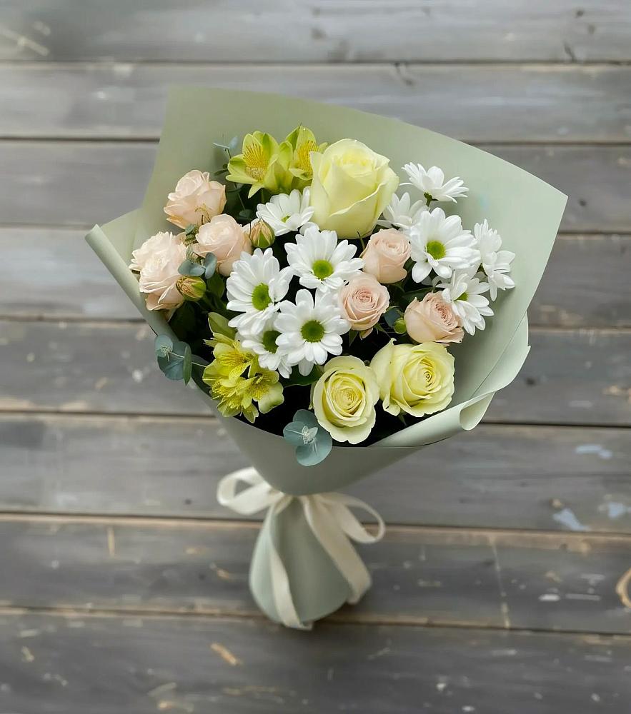 Букет цветов из: Альстромерии, Розы и Хризантемы в Шатрово