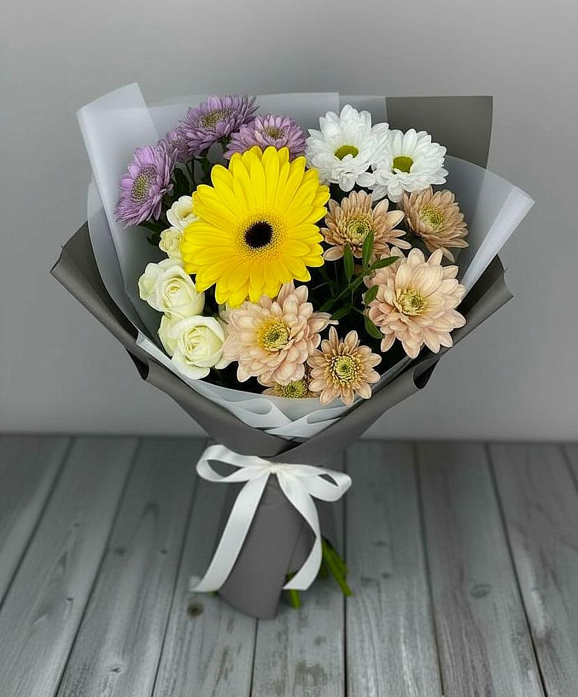 Букет цветов из: Розы, Герберы и Хризантемы в Шатрово