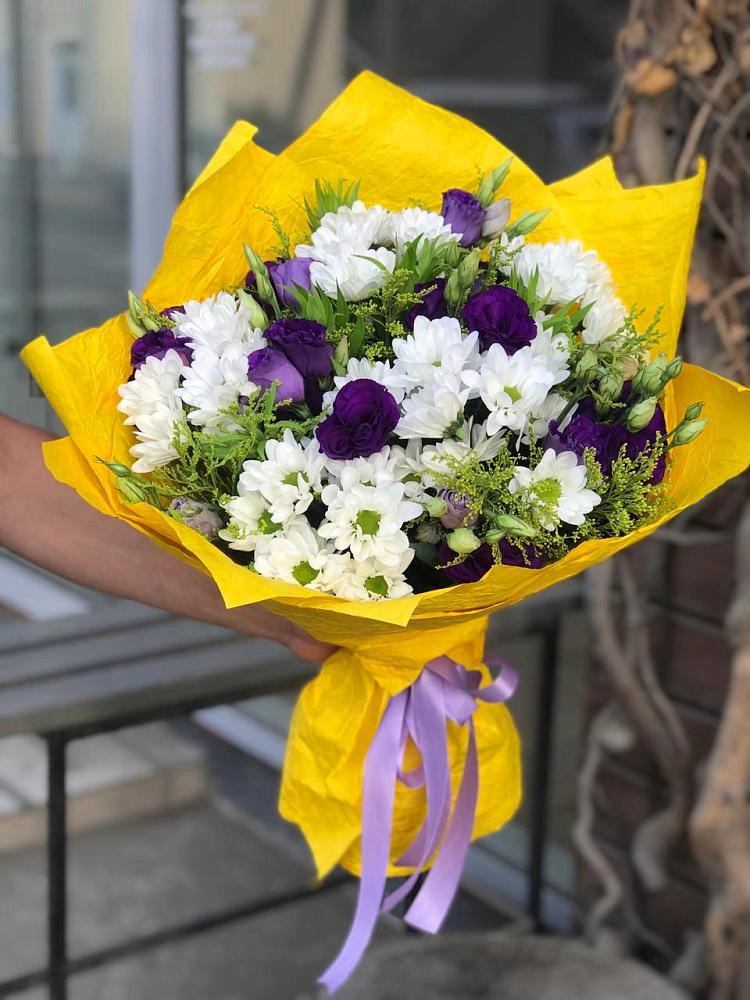 Букет цветов из: Ирисы, Хризантемы и Ромашки в Шатрово