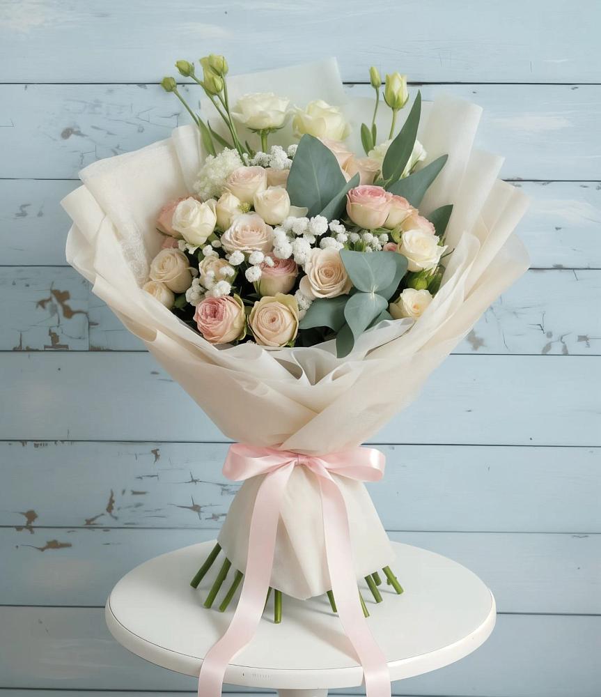 Букет цветов из: Розы и Лизиантусы в Шатрово