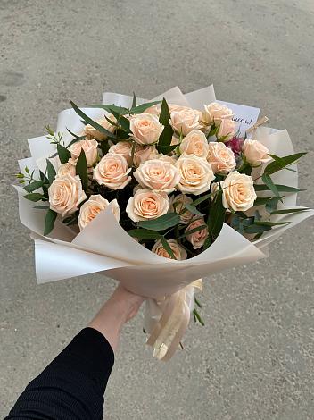 Букет Кремовые розы Латте в Шатрово