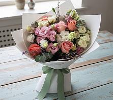 Букет цветов из:  Розы, Лизиантусы и Гвоздики в Шатрово