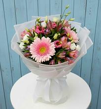 Букет цветов из:  Герберы, Альстромерии и Лизиантусы в Шатрово