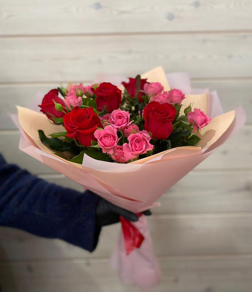 Букет цветов из: Розы в Шатрово
