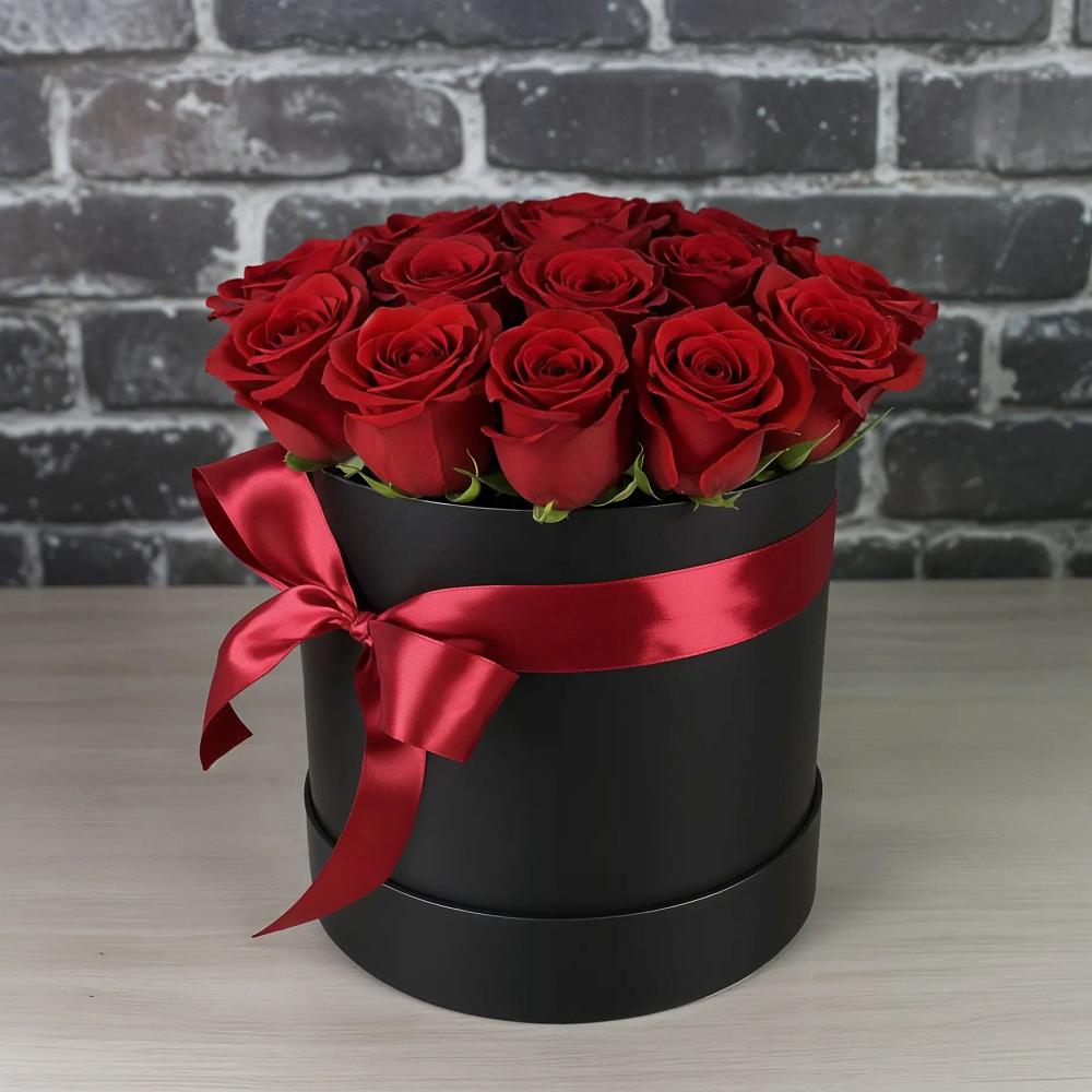 Цветочная композиция из Розы в шляпной коробке в Шатрово