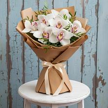 Букет цветов из:  Орхидеи и Розы в Шатрово