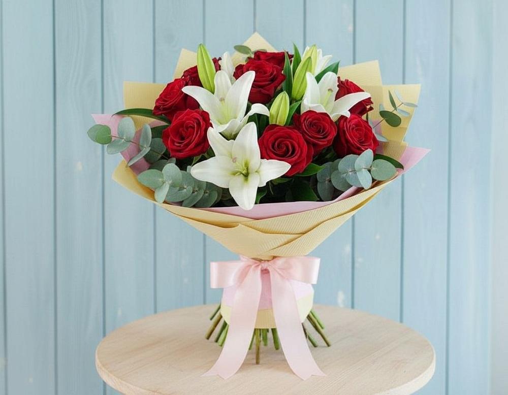 Букет цветов из: Лилии и Розы в Шатрово